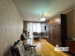 2-к квартира, вторичка, 56м2, 8/17 этаж