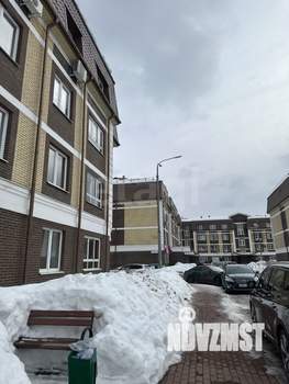 Студия квартира, вторичка, 35м2, 1/4 этаж
