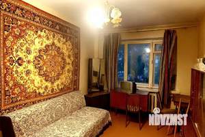 2-к квартира, вторичка, 42м2, 1/4 этаж