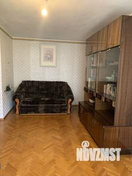 2-к квартира, вторичка, 42м2, 3/5 этаж