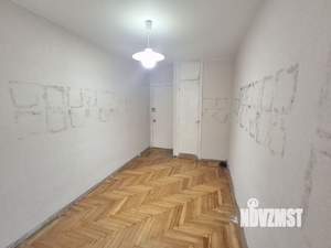 2-к квартира, вторичка, 42м2, 1/9 этаж