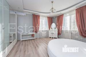 3-к квартира, вторичка, 120м2, 19/23 этаж