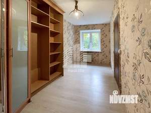 2-к квартира, вторичка, 45м2, 1/4 этаж