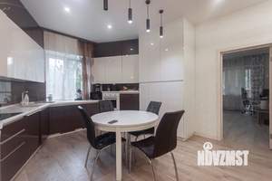 4-к квартира, вторичка, 135м2, 1/9 этаж