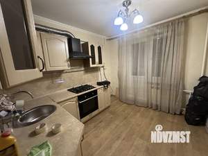 2-к квартира, вторичка, 52м2, 1/10 этаж