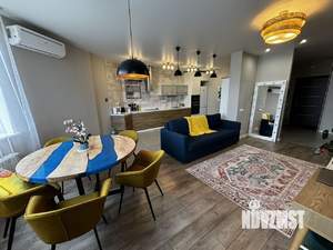 2-к квартира, вторичка, 62м2, 10/17 этаж