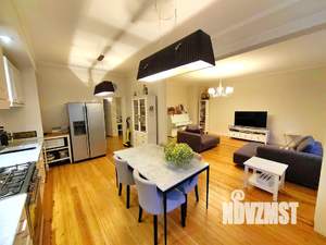 5-к квартира, вторичка, 156м2, 2/4 этаж