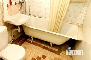 2-к квартира, вторичка, 42м2, 1/4 этаж