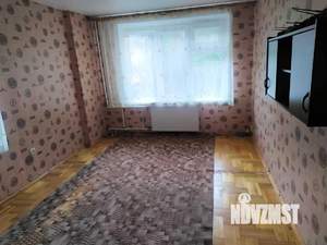2-к квартира, вторичка, 42м2, 1/5 этаж