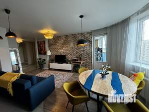 2-к квартира, вторичка, 62м2, 10/17 этаж