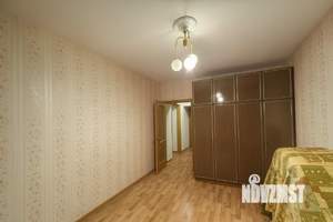 3-к квартира, вторичка, 65м2, 10/12 этаж