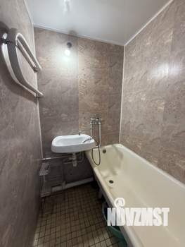 3-к квартира, вторичка, 58м2, 9/9 этаж