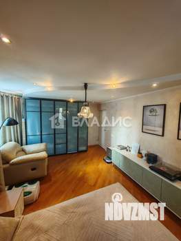 2-к квартира, вторичка, 63м2, 9/17 этаж