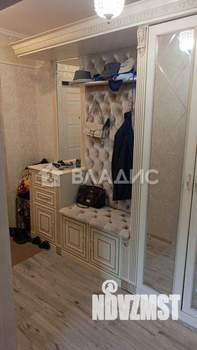 2-к квартира, вторичка, 60м2, 1/10 этаж