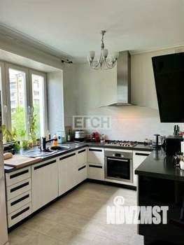 3-к квартира, вторичка, 77м2, 5/5 этаж