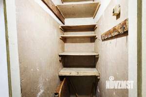 2-к квартира, вторичка, 53м2, 1/4 этаж